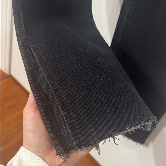 *NEW* GOOD AMERICAN GOOD BOY DISTRESSED BLACK WASH SIDE SLIT JEAN 2/26 - Picture 7 of 9